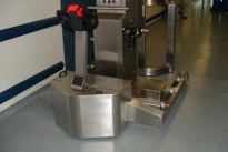 Un PowerTug in acciaio inossidabile per un impianto farmaceutico presso Wyeth